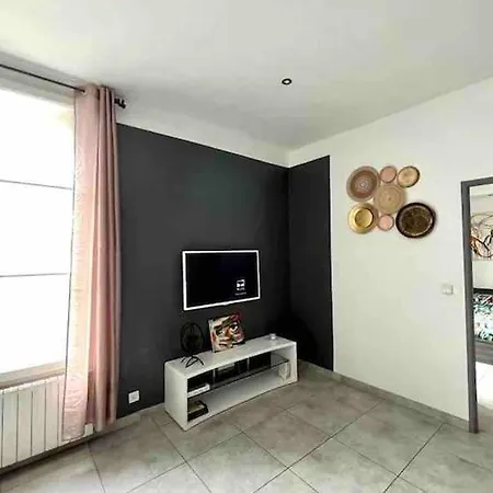 Spacieux Entier * Νιμ